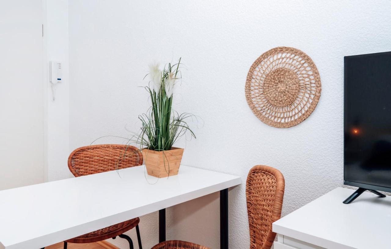 Apartment Kurzzeitglueck 24h Self Check-in E02